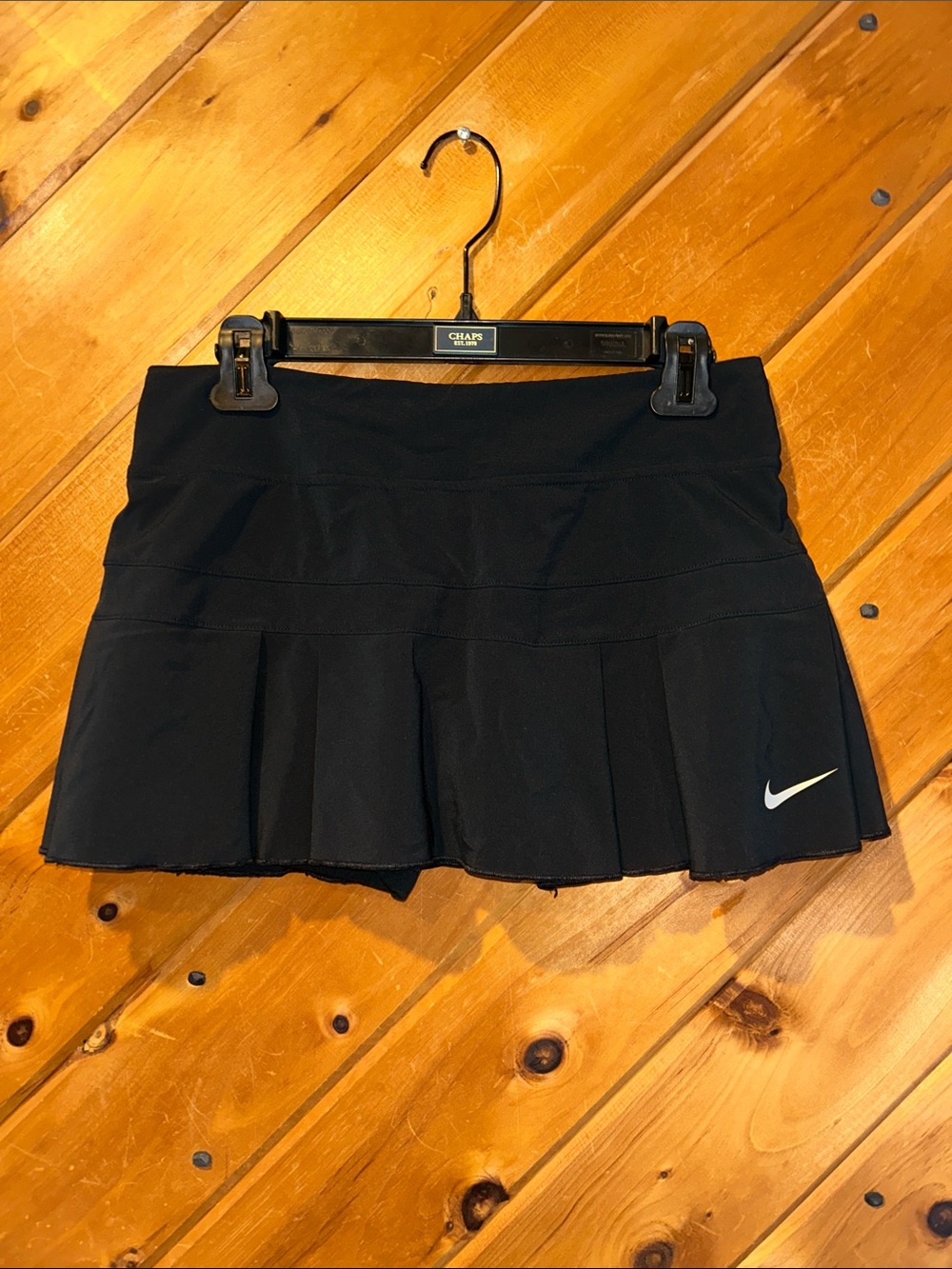 Nike athletic black pleated tennis mini skort